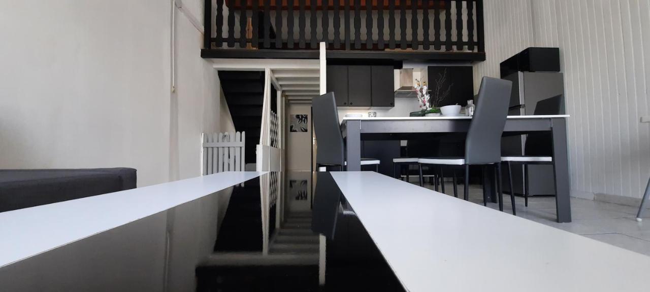 Le Telly-Centre Ville-Petits Prix-Ideal Pour Rayonner Sur La Ville Carcassonne Exterior photo